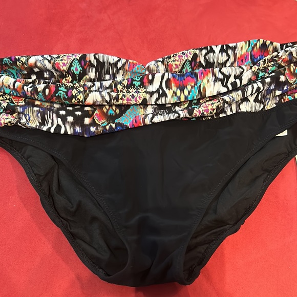 Two piece halter style tankini size 16. - Picture 3 of 4